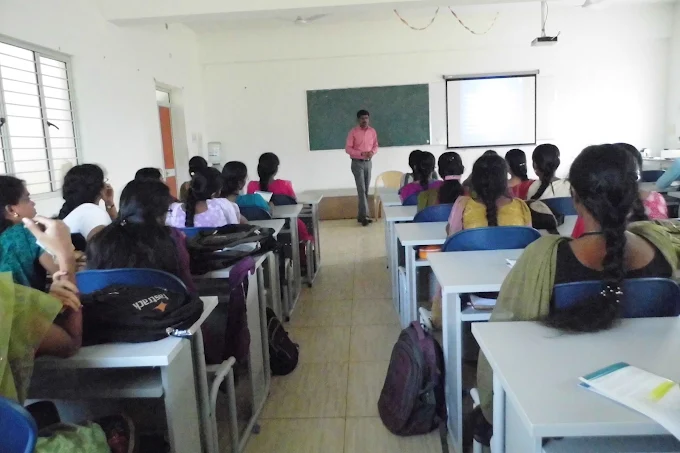 Instructor leading a classroom learning session